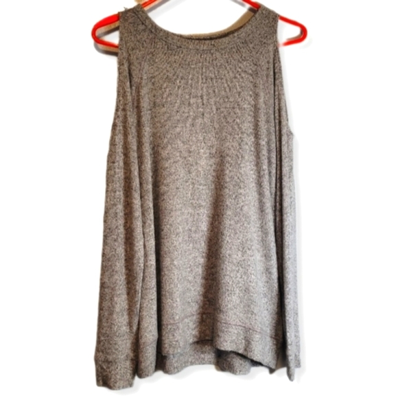 ECLIPSE Long Sleeve Cold Shoulder Top - Picture 3 of 8